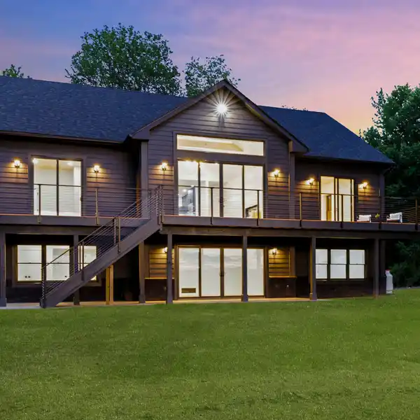 MOUNTAIN ELEGANCE MEETS MODERN ORCHARD LIVING