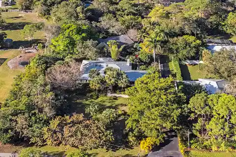 Charming Residence on a Beautiful Acre-Plus