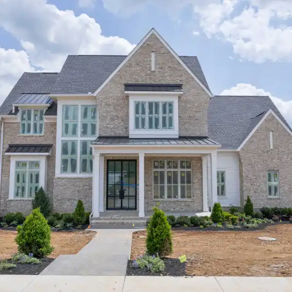STUNNING CUSTOM NEW CONSTRUCTION HOME