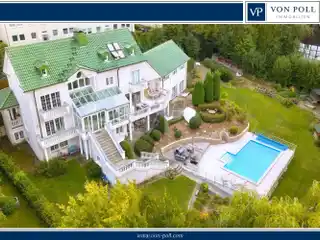 Impressive Villa with Extensive Modernizations