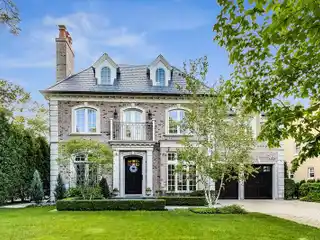 Stunning Home in East Kenilworth