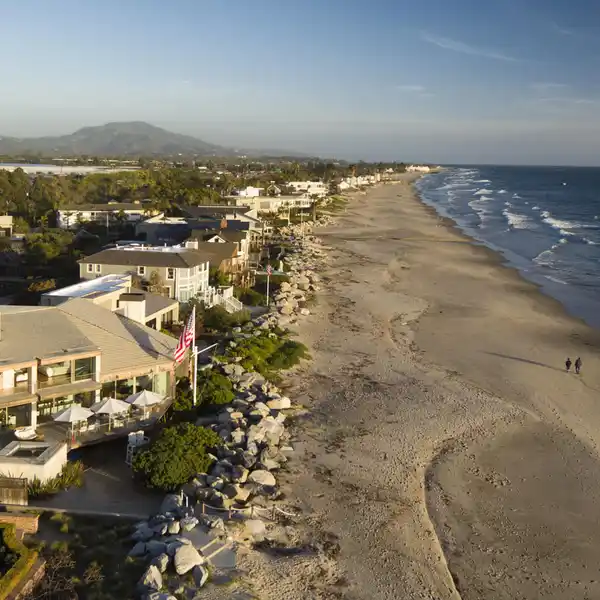 THE ULTIMATE OCEANFRONT ESTATE