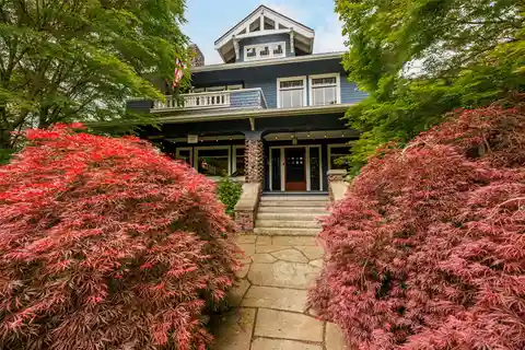 The Iconic Iverson House
