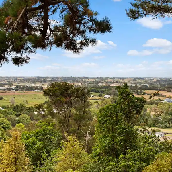 EXECUTIVE MULTI-LEVEL HOME WITH STUNNING VIEWS
