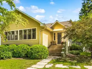 Vintage Union Pier Cottage with Pool