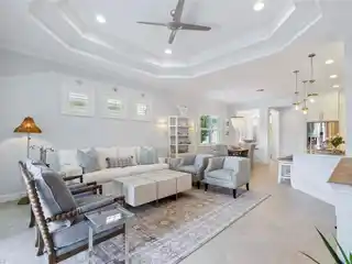 Exceptional Villa in Sought-after Naples Community
