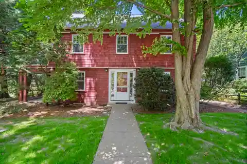 Beautiful Colonial on a Quiet Cul-De-Sac
