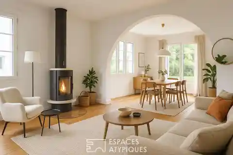 Elegant Villa in Sought-after Location