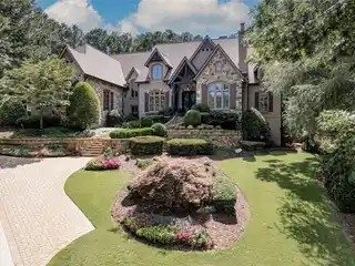 Gorgeous Estate in Sugarloaf Country Club