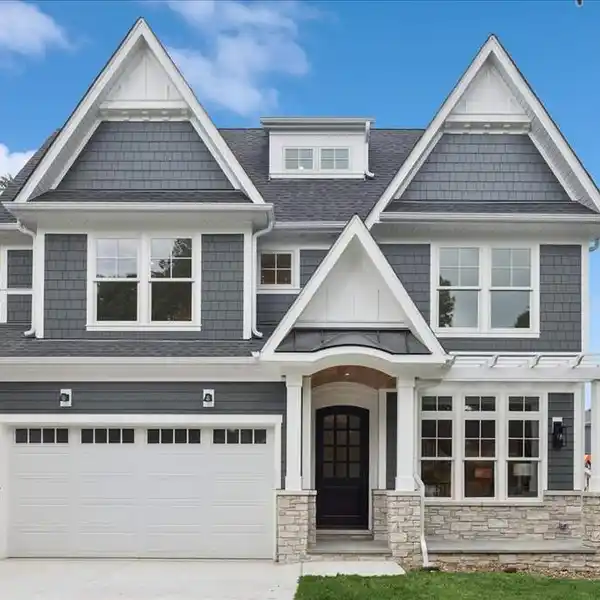 LUXURY NEW CONSTRUCTION IN THE HISTORIC DISTRICT
