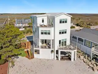 Coastal Luxury Meets Engineering Mastery