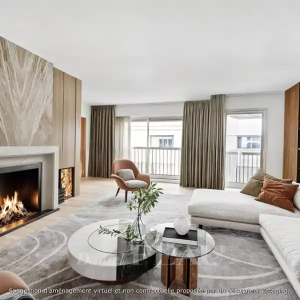 UNIQUE TWO-APARTMENT COMBINATION