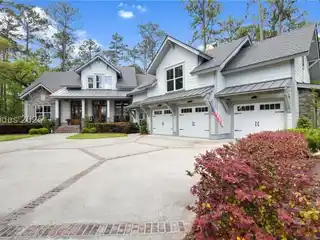 One of One Berkely Hall Retreat