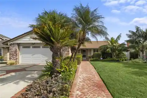 Absolutely Stunning Ranch-Style Stratford Home