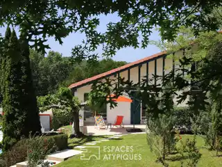 Bright Contemporary Villa with Covered Pool