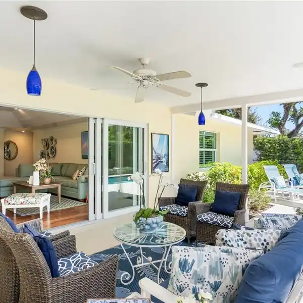 DREAM HOME IN THE HEART OF CENTRAL BEACH