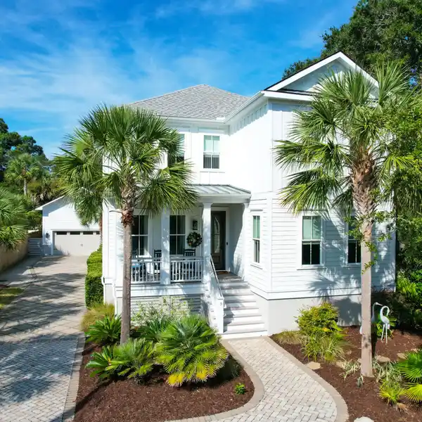 COASTAL LUXURY WITH POOL AND BEACH ACCESS