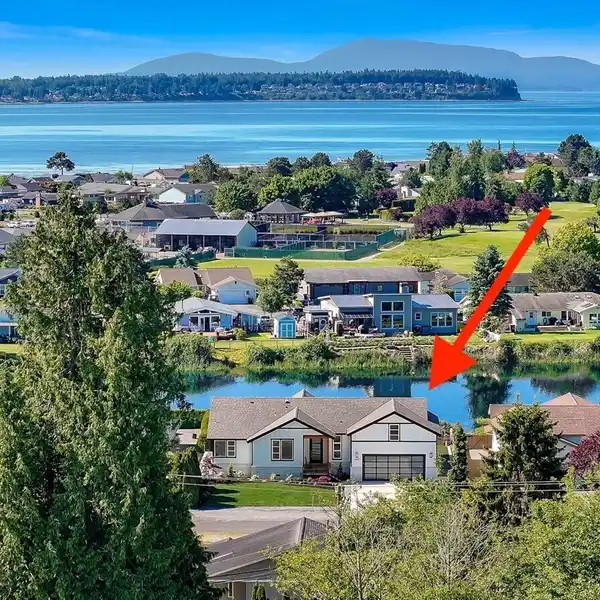 BRAND NEW LAKEFRONT BIRCH BAY VILLAGE STUNNER