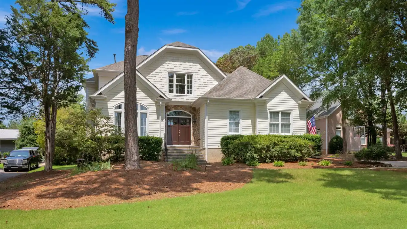 Stunning Luxury Home with Guest House and Boat Lift