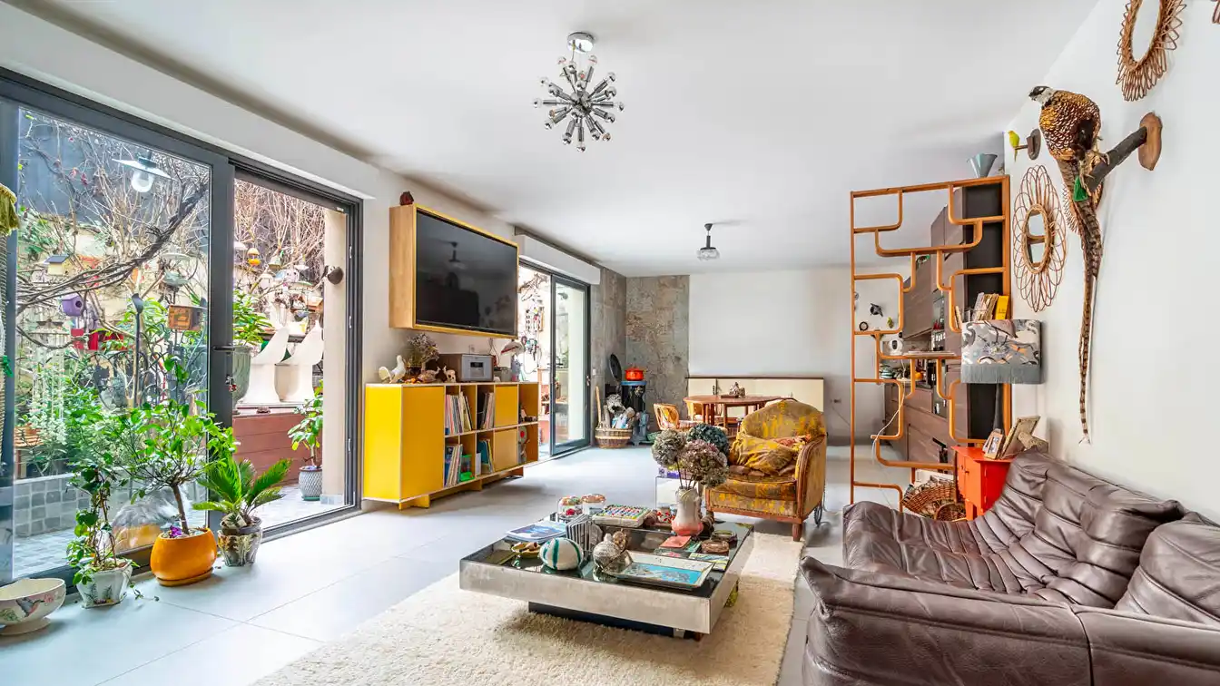 Gorgeous Six Bedroom Property Near Robespierre