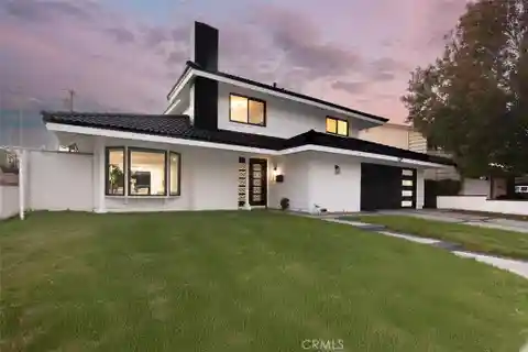 Turnkey Coastal Elegance with Designer Renovation