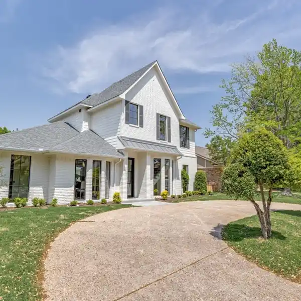 FABULOUS TRANSITIONAL HOME