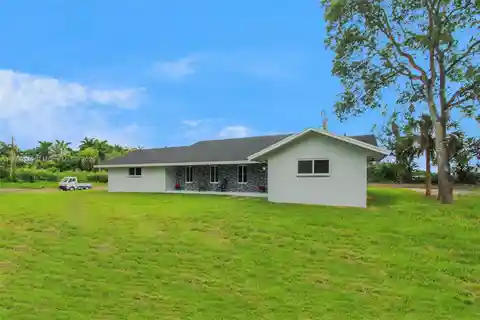 Private Retreat on 2.5 Lush Acres