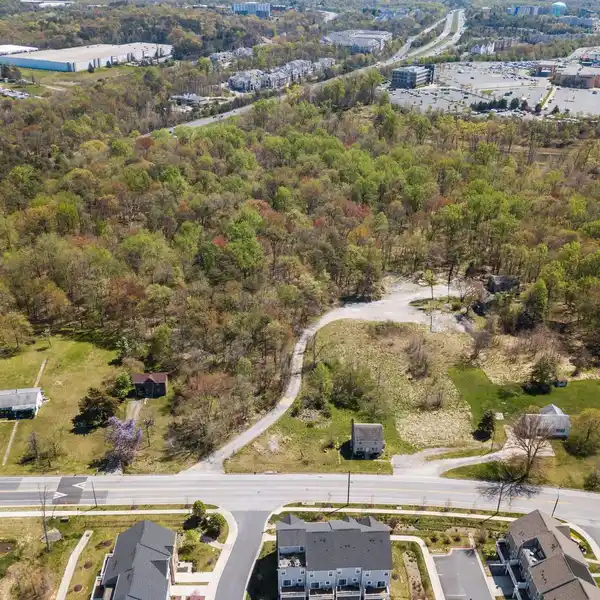 1.5-ACRE PROPERTY IN A GREAT LOCATION