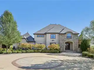 Exquisite Home in a Serene Setting