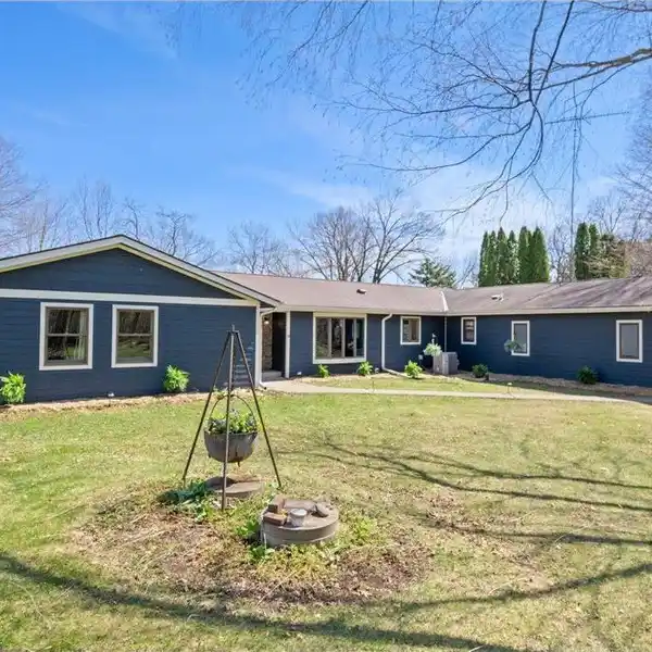 STUNNING CUSTOM HOME ON DEER LAKE