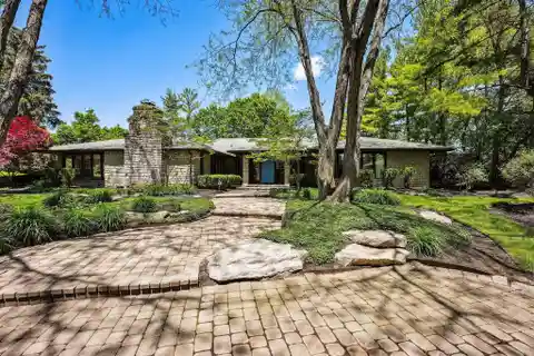 Updated Ranch with Designer Finishes Throughout