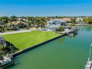 Spectacular Direct Access Waterfront Homesite