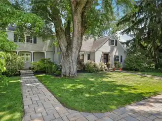 An Enchanting Showplace