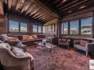 Elegant Alpine Escape with Wellness Amenities