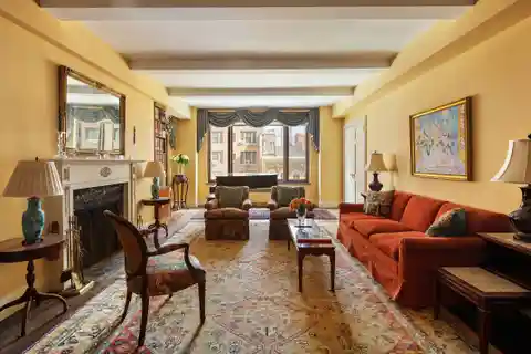 Gracious Oversized Classic Seven