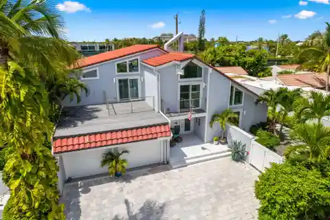 An Unparalleled Lifestyle in Ocean Walk Place