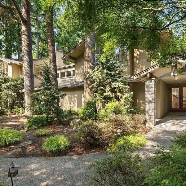 PRIVATE RETREAT IN ISLAND POINT