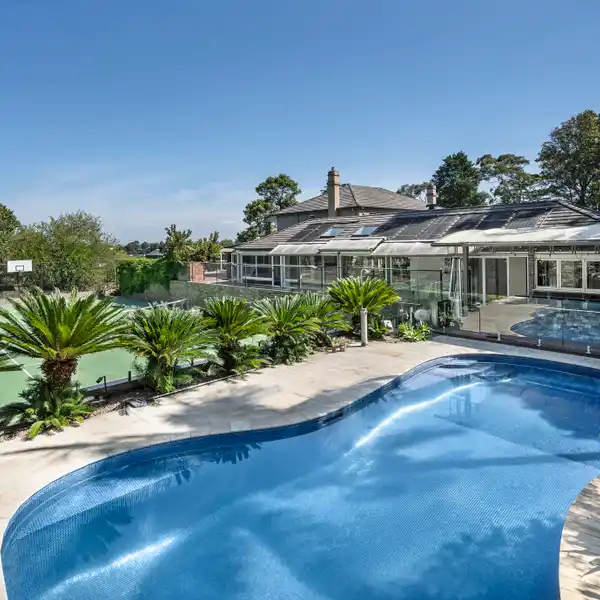 GRAND PROPERTY OFFERING RESORT-STYLE LIVING