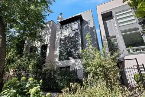 Wonderfully Modern Home in the Perfect Bucktown Location
