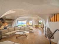 VILLA IN THE ROCK WITH A VIEW OF THE PEVERO GULF