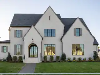 Exquisite New Construction in Premier Hardeman Springs