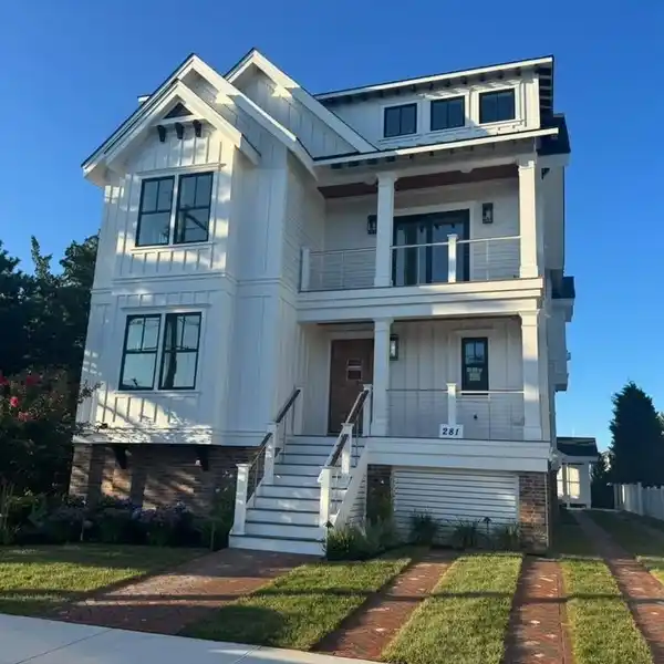 HIGH-END NEW HOME ON THE PEACEFUL NORTH END OF AVALON