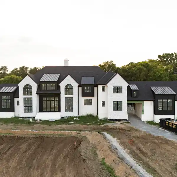 LUXURY AND COMFORT ON FIVE SERENE ACRES