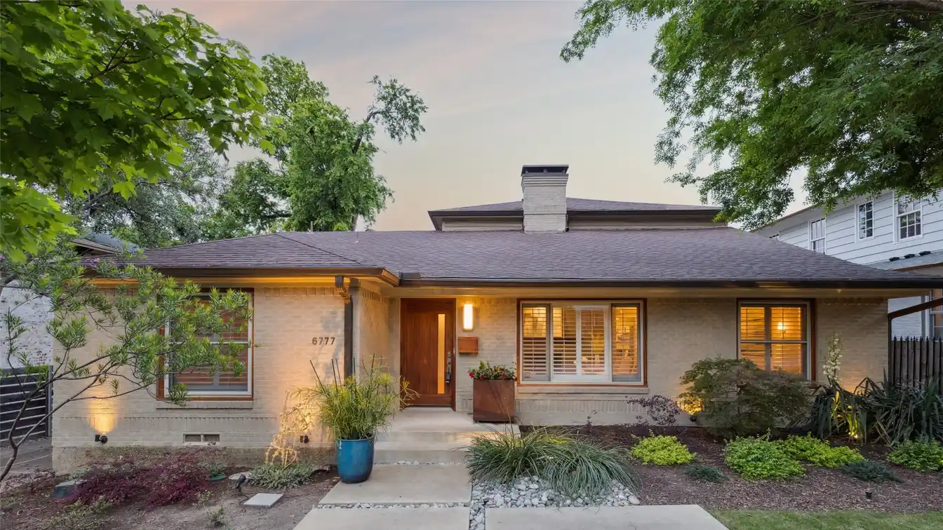 Charming Creek-front Home