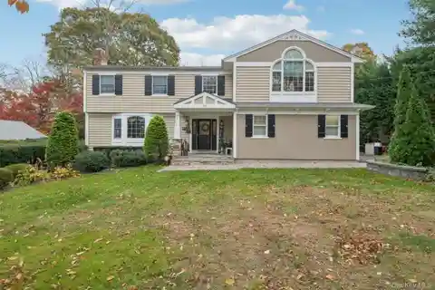 Beautiful Colonial Style Home