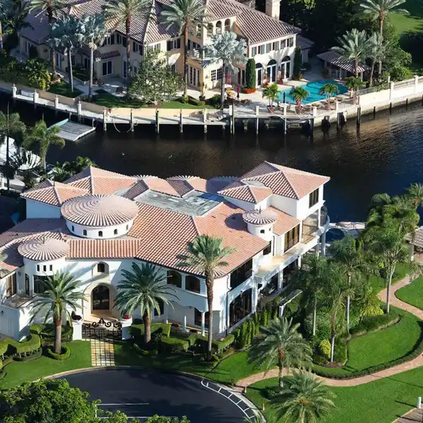 SANCTUARY DEEPWATER SHOWPLACE