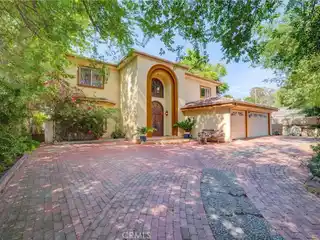 Unparalleled Living in Woodland Hills