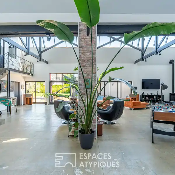 DISTINCTIVE LOFT WITH A RICH HISTORY