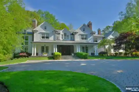 Wonderfully Constructed Colonial Manor