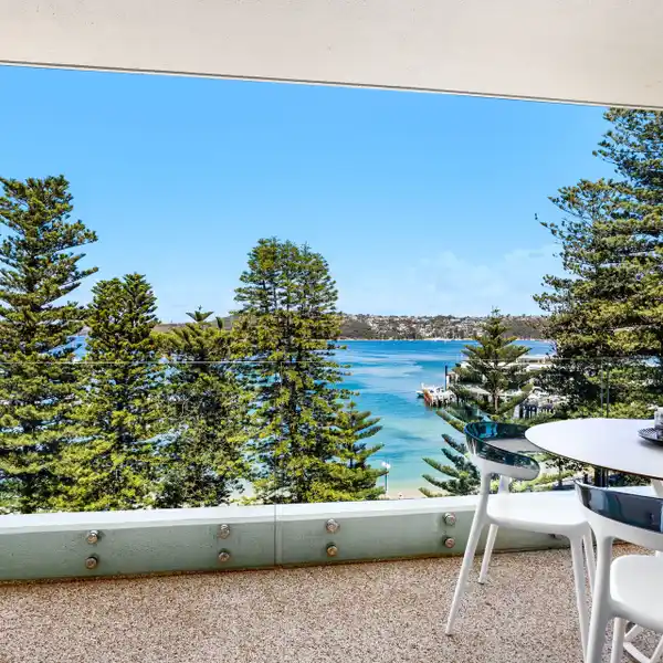 RENOVATED APARTMENT IN THE MATTHEW BLIGH BUILDING